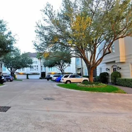 Image 3 - 1978 Greenwich Terrace Drive, Houston, TX 77019, USA - House for rent