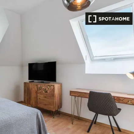 Rent this 4 bed room on Fürstenhof in Gallusanlage 2, 60329 Frankfurt