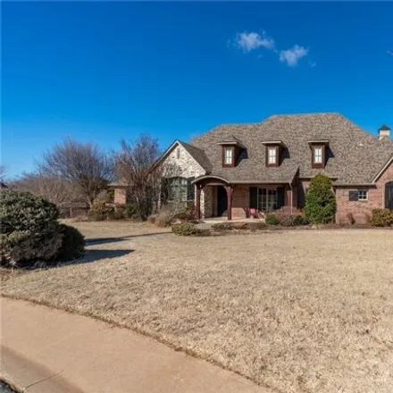 Image 3 - 925 Stagmoor Circle, Edmond, OK 73034, USA - House for sale