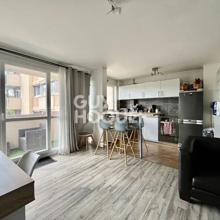 Image 1 - 2 Avenue de la République, 91600 Savigny-sur-Orge, France - Apartment for rent