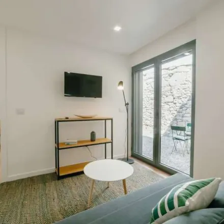 Rent this 1 bed apartment on Estação Ferroviária de Porto - Campanhã in Largo da Estação, 4300-414 Porto