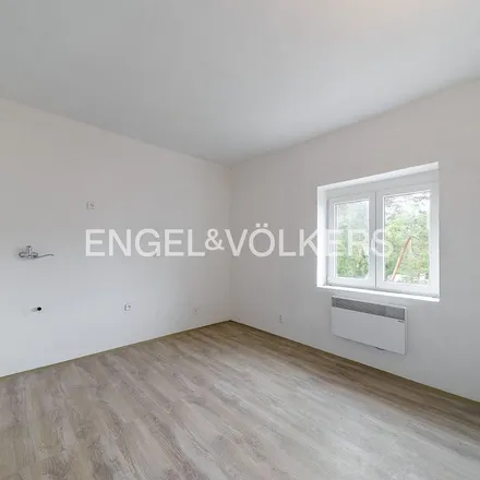 Rent this 1 bed apartment on Masarykova základní škola Praha-Klánovice in Slavětínská 200, 190 14 Prague