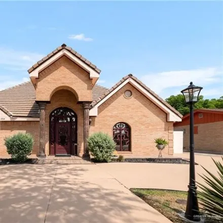 Buy this 6 bed house on 2742 North 6th Street in Bryan's Addition Colonia, McAllen