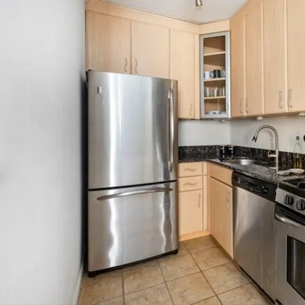 Image 7 - 403 East 62nd Street, New York, NY 10065, USA - Condo for sale