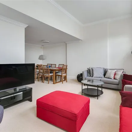 Rent this 3 bed apartment on 50 Queen's Gate Terrace in London, SW7 5JE