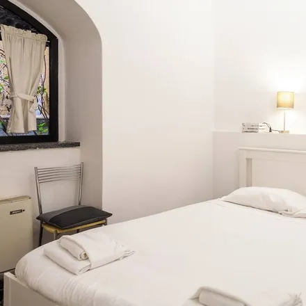 Image 6 - Via Vigevano 13 - Apartment for rent