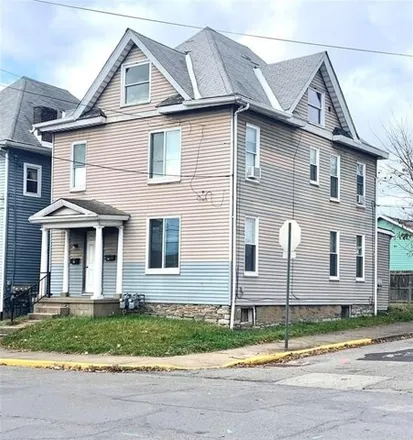 Buy this studio house on 354 Pennsylvania Avenue in Rochester, PA 15074