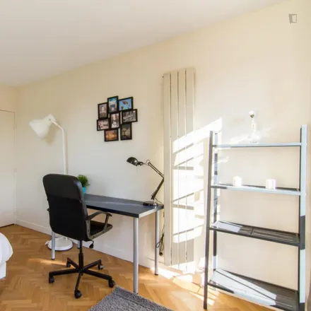 Image 2 - 7 Avenue de l'Alsace-Lorraine, 92500 Rueil-Malmaison, France - Room for rent