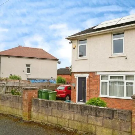 Buy this 3 bed house on Holly Mount in Worcester, WR4 9SD