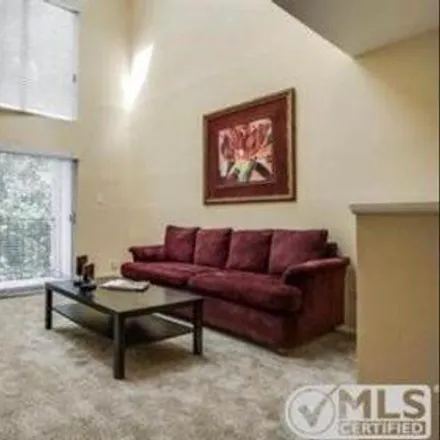 Image 4 - 4220 Cole Avenue, Dallas, TX 75221, USA - Condo for rent