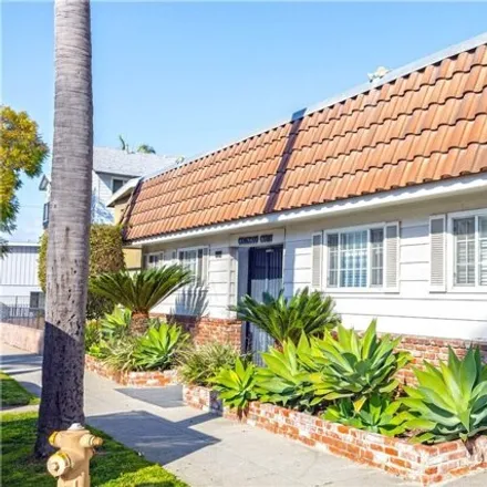 Image 4 - 1048 Coronado Ave, Long Beach, California, 90804 - House for sale