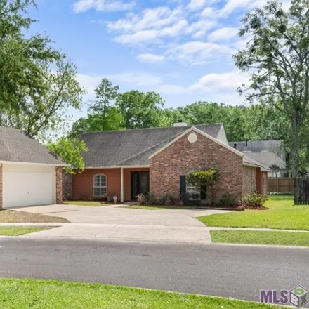 Buy this 4 bed house on 516 Louray Court in Highland Road Estates, Baton Rouge