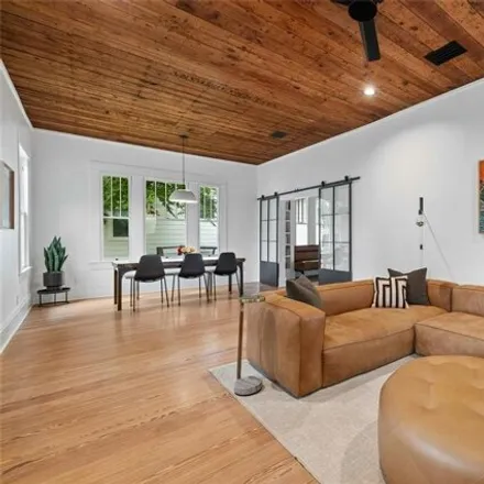 Image 6 - 1516 West 9th Street, Austin, TX 78703, USA - House for sale