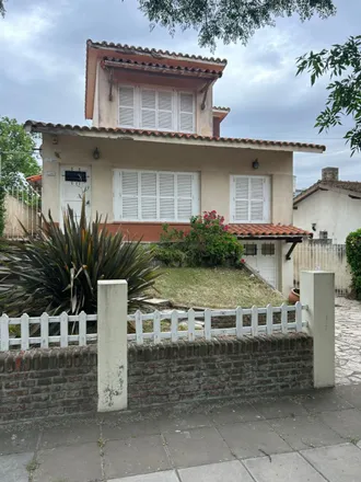 Rent this 3 bed house on Avenida Argentina in Partido de Monte Hermoso, Monte Hermoso