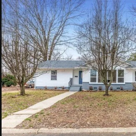 Buy this 3 bed house on 225 North Olive Street in Searcy, AR 72143