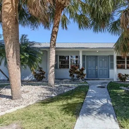 Buy this 3 bed house on 5319 Kent Road in South Venice, Sarasota County