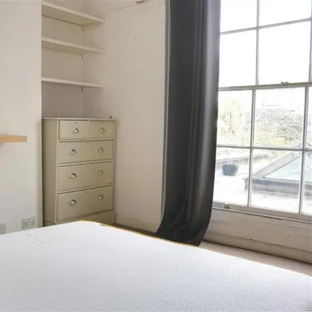 Rent this 1 bed room on 184 Southgate Road in De Beauvoir Town, London