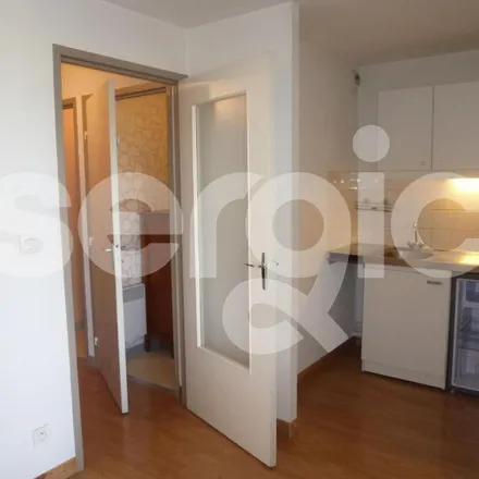 Image 3 - 694 Avenue du Loiret, 45160 Olivet, France - Apartment for rent