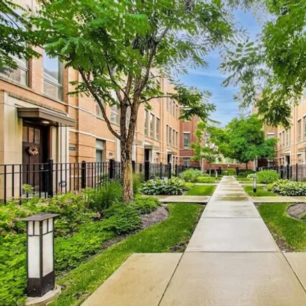 Buy this 4 bed house on Prairie District Lofts in 1717-1737 South Indiana Avenue, Chicago