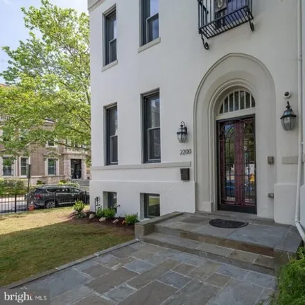 Image 4 - 2200 R St Nw, Washington, District of Columbia, 20008 - House for sale