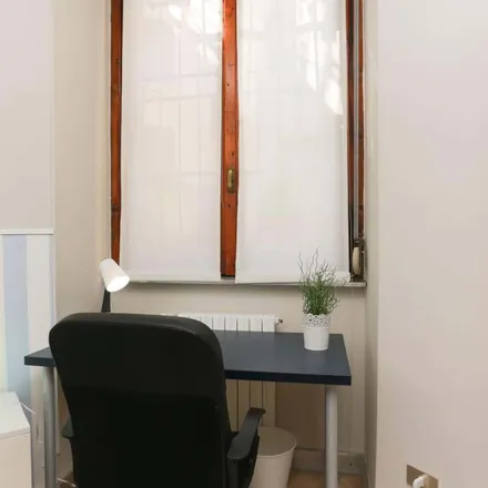 Image 2 - Via Amilcare Ponchielli, 5, 20129 Milan MI, Italy - Room for rent