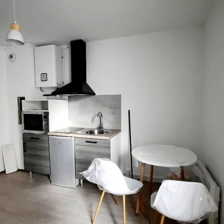 Rent this 1 bed apartment on 4 Place des Emmurées in 76100 Rouen, France