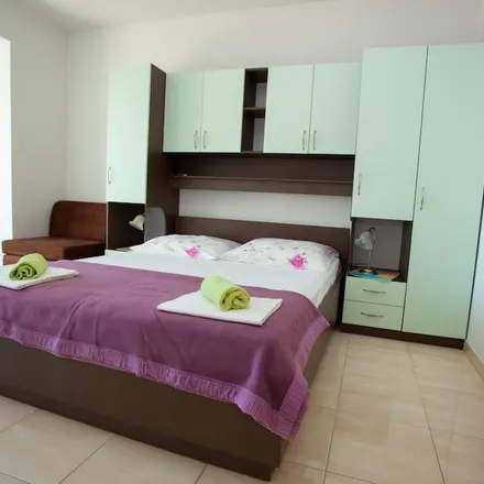 Image 2 - Makarska, Split-Dalmatia County, Croatia - Apartment for rent