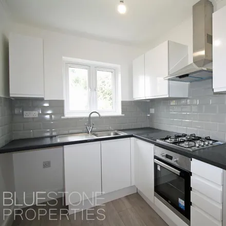 Image 4 - Alexandra Place, London, CR0 6DL, United Kingdom - Apartment for rent