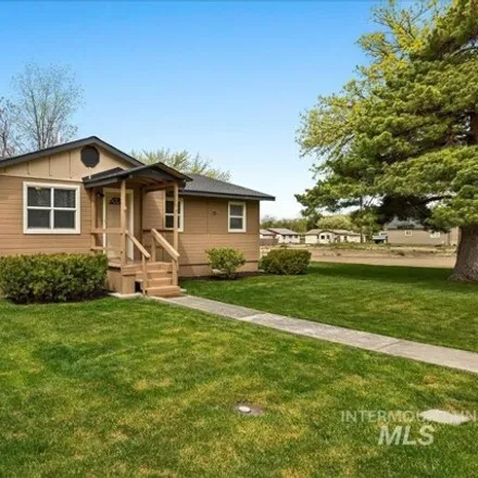 Image 3 - 1782 East Maple Street, Caldwell, ID 83605, USA - House for sale