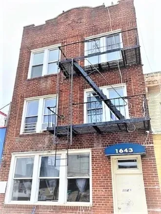 Buy this 9 bed townhouse on 1647 Bay Ridge Parkway in New York, NY 11204