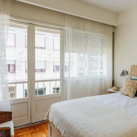 Rent this 1 bed apartment on Rua do Duque de Palmela in 4000-372 Porto, Portugal