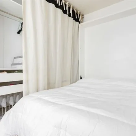 Image 1 - 75 Rue Dulong, 75017 Paris, France - Apartment for rent