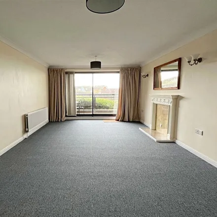 Rent this 2 bed apartment on Honeycombe Beach in Honeycombe Chine, Bournemouth