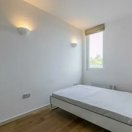 Image 2 - Greenway, Mill Meads, London, E15 2QT, United Kingdom - Apartment for rent