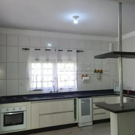 Buy this 4 bed house on Rua Antônio maia Filho in Jardim Sul, São José dos Campos - SP