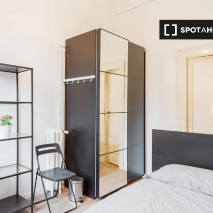 Rent this 6 bed room on Il Pinguino Lavasecco in Via Giuseppe Pecchio, 20131 Milan MI