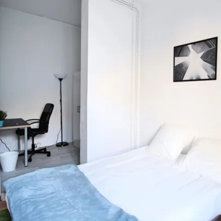 Image 2 - 46 Rue Bonnefin, 33100 Bordeaux, France - Apartment for rent