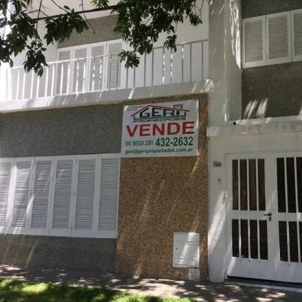 Buy this 3 bed house on Francisco Narciso Laprida 3803 in General Las Heras, Rosario