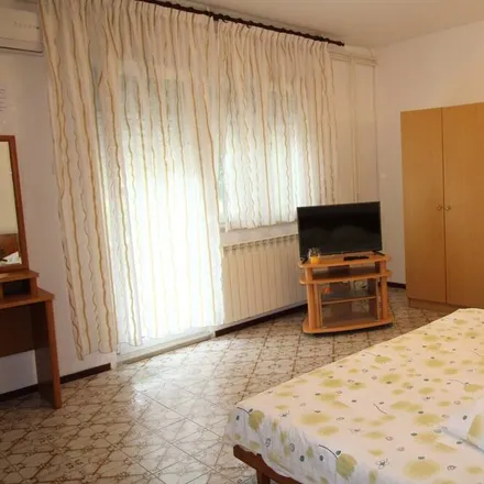 Image 6 - 52204 Ližnjan, Croatia - Apartment for rent