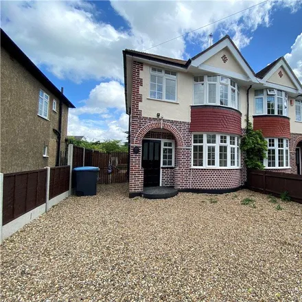 Rent this 3 bed duplex on 10a Daleham Avenue in Egham, TW20 9ND