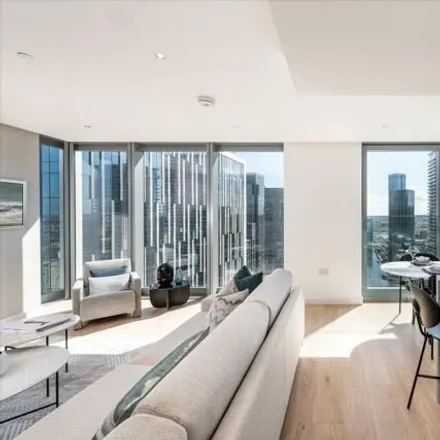 Image 2 - Calligaris, Landmark Square, Canary Wharf, London, E14 9AB, United Kingdom - Apartment for sale