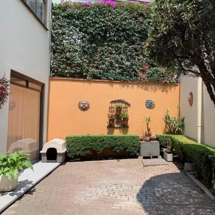 Buy this 4 bed house on Avenida Jacarandas in Ciudad Jardín, 04370 Mexico City