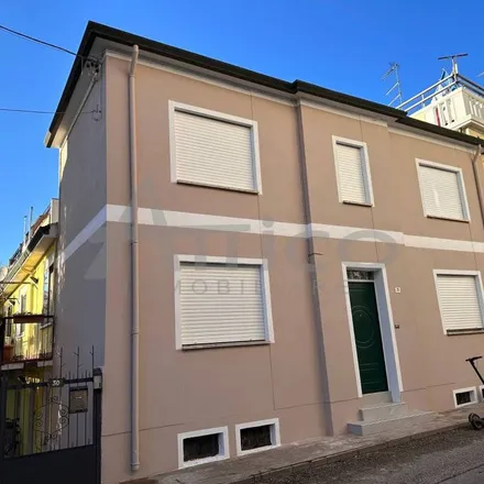 Image 3 - Via Raffaello Cattaneo, 45100 Rovigo RO, Italy - Apartment for rent