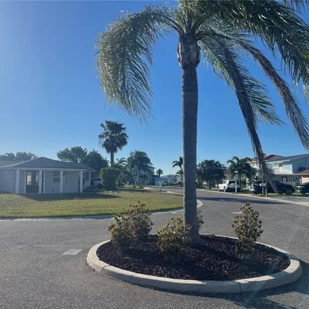 Rent this 3 bed house on 475 176th Avenue Circle in Redington Shores, Pinellas County