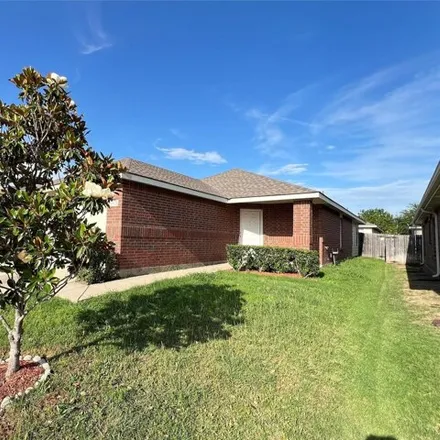 Rent this 3 bed house on 8928 Quarry Ridge Trail in Fort Worth, TX 76248