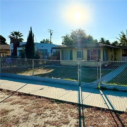 Buy this 4 bed house on 445 North Santa Fe Street in Hemet, CA 92543