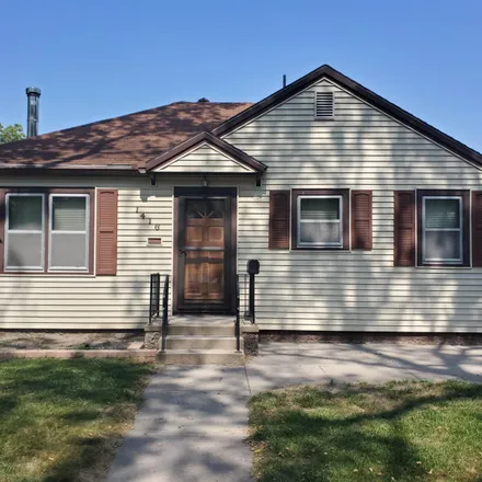 Buy this 2 bed house on 1416 10th Street in Columbus, NE 68601