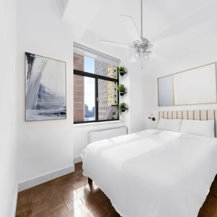 Image 4 - The Belmont, 320 East 46th Street, New York, NY 10017, USA - Condo for sale