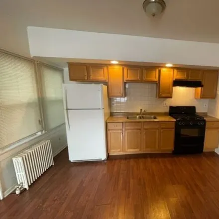 Image 3 - 2494 St Johns Ave, Unit 1SW - Apartment for rent