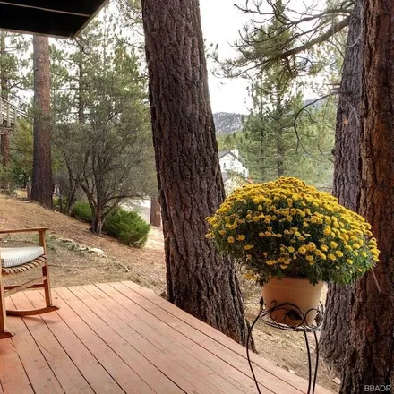 Image 7 - 43776 Yosemite Drive, Moonridge, Big Bear Lake, CA 92315, USA - House for sale